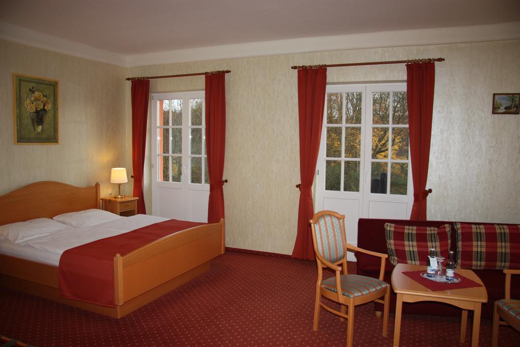 Hotel Altes Gutshaus-federow 3*
